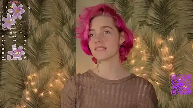 Florenc_Emily from StripChat is Freechat