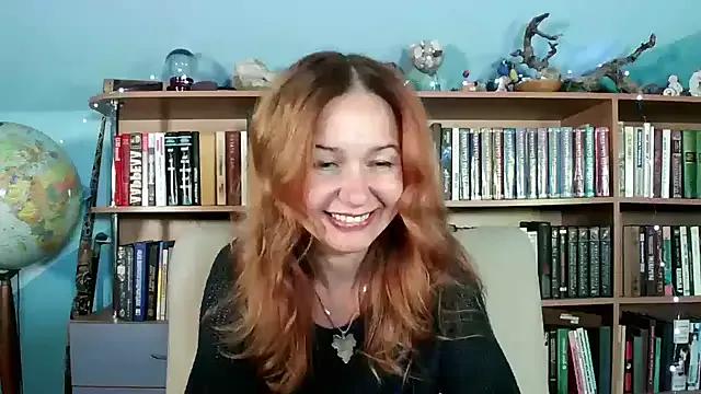 Foxilady357 from StripChat is Freechat