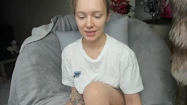 Check out our webcam shows gallery and message on a personal level with our sweet squirt cams hosts, showing off their natural physiques and sex toys.