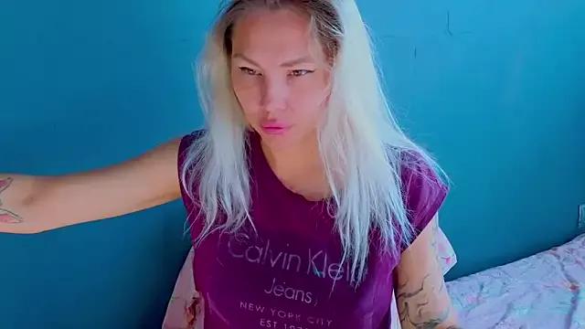 frankiefoxie_ from StripChat is Freechat