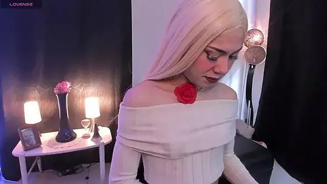 franny_wolf from StripChat is Freechat
