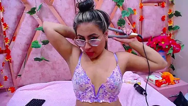 Freya_Miller_ from StripChat is Freechat