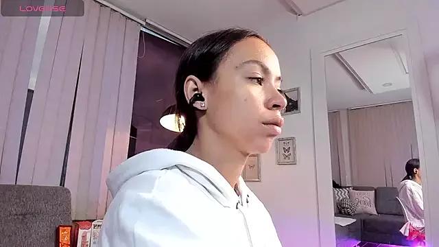 Gabbi_Smith from StripChat is Freechat