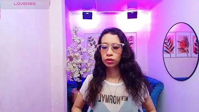 gabby_martinezz from StripChat is Freechat