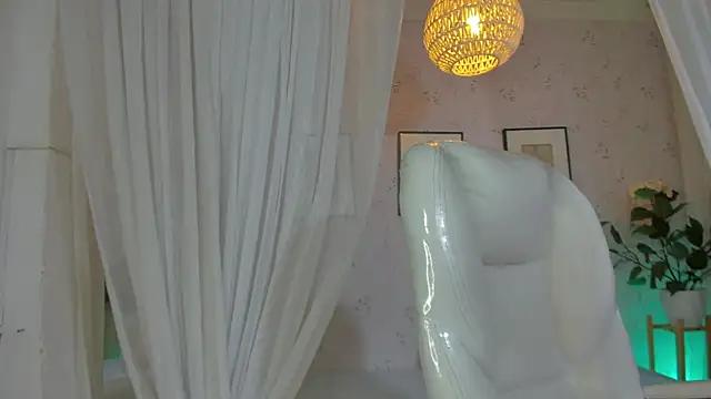 Check out our webcam shows gallery and message on a personal level with our sweet squirt cams hosts, showing off their natural physiques and sex toys.