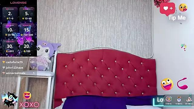 Check out our webcam shows gallery and message on a personal level with our sweet squirt cams hosts, showing off their natural physiques and sex toys.