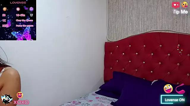 Check out our webcam shows gallery and message on a personal level with our sweet squirt cams hosts, showing off their natural physiques and sex toys.