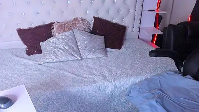 Check out our webcam shows gallery and message on a personal level with our sweet squirt cams hosts, showing off their natural physiques and sex toys.