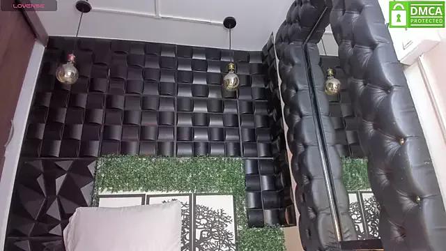 Gia_Scott from StripChat is Freechat