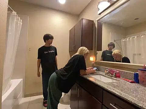 Check out our webcam shows gallery and message on a personal level with our sweet squirt cams hosts, showing off their natural physiques and sex toys.