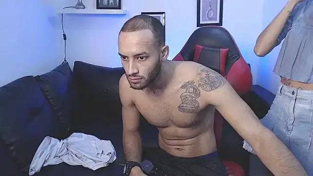 Giselle_Max from StripChat is Freechat