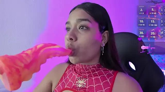 giselle_upp from StripChat is Freechat