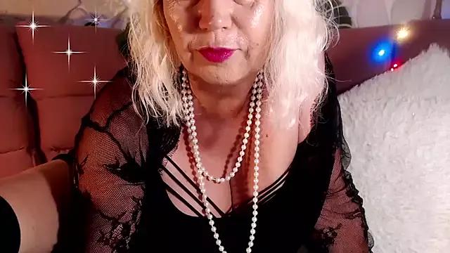 glamour_kitten from StripChat is Freechat