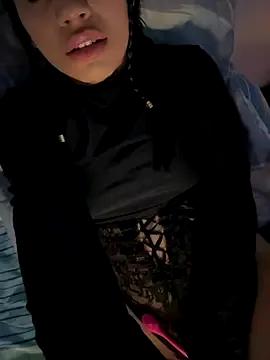 GoddessBrunette from StripChat is Freechat