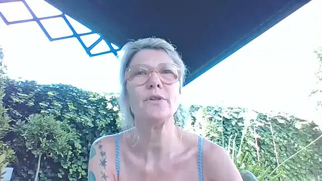 godinflower from StripChat is Freechat