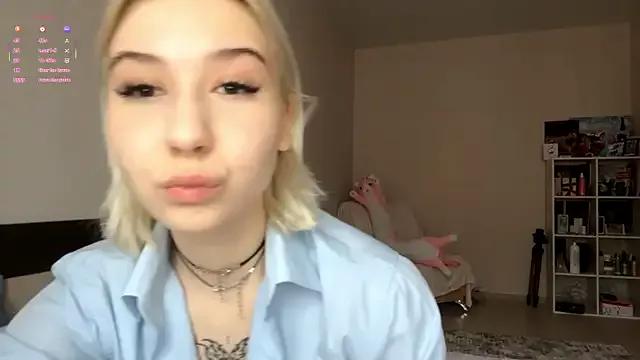 Check out our webcam shows gallery and message on a personal level with our sweet squirt cams hosts, showing off their natural physiques and sex toys.