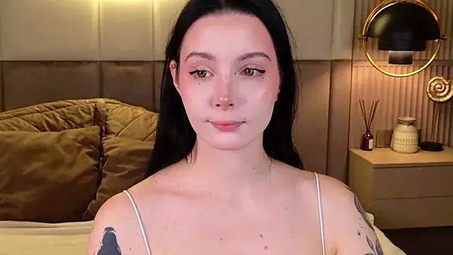 Goldy_Stark from StripChat is Freechat