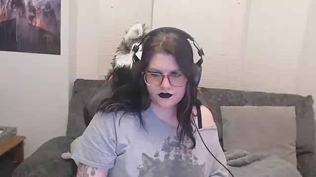 GothSuccubusBabe from StripChat is Freechat