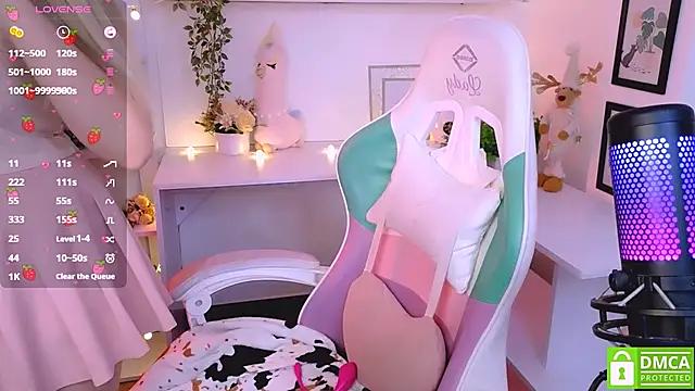 Check out our webcam shows gallery and message on a personal level with our sweet squirt cams hosts, showing off their natural physiques and sex toys.
