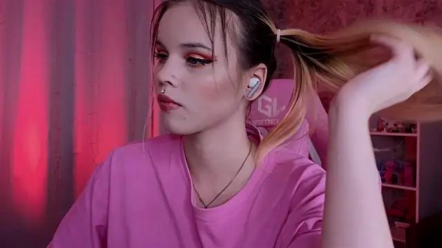 Check out our webcam shows gallery and message on a personal level with our sweet squirt cams hosts, showing off their natural physiques and sex toys.