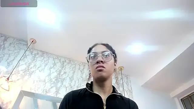 Hanna_Cornee_ from StripChat is Freechat