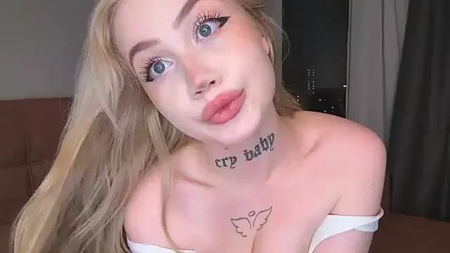 Check out our webcam shows gallery and message on a personal level with our sweet squirt cams hosts, showing off their natural physiques and sex toys.
