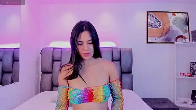 Hannaa_Evanss from StripChat is Freechat