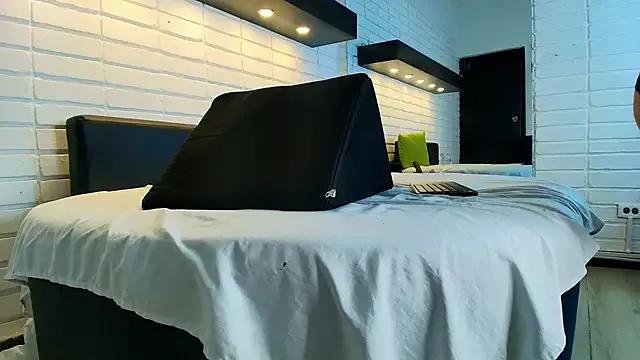 Check out our webcam shows gallery and message on a personal level with our sweet squirt cams hosts, showing off their natural physiques and sex toys.