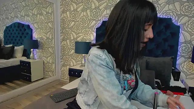 Check out our webcam shows gallery and message on a personal level with our sweet squirt cams hosts, showing off their natural physiques and sex toys.