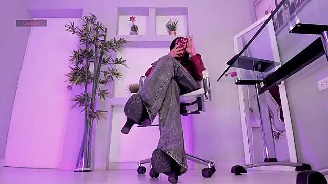 Check out our webcam shows gallery and message on a personal level with our sweet squirt cams hosts, showing off their natural physiques and sex toys.