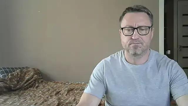 HarrySnake from StripChat is Freechat