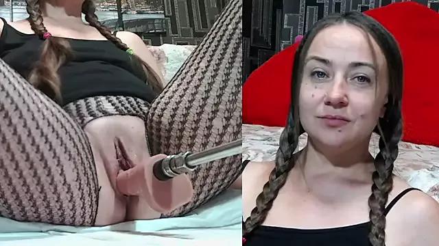 HelenLe_sweet from StripChat is Freechat