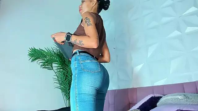 Check out our webcam shows gallery and message on a personal level with our sweet squirt cams hosts, showing off their natural physiques and sex toys.