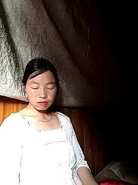 hera-00 from StripChat is Freechat