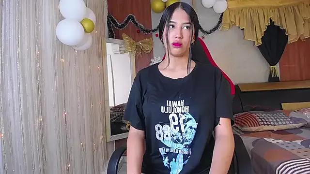 Check out our webcam shows gallery and message on a personal level with our sweet squirt cams hosts, showing off their natural physiques and sex toys.