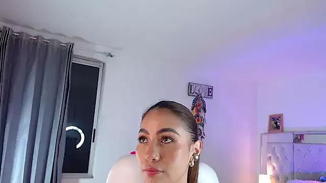 Check out our webcam shows gallery and message on a personal level with our sweet squirt cams hosts, showing off their natural physiques and sex toys.
