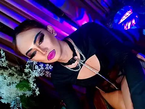 HOLLYWOOD_QUEEN_88 from StripChat is Freechat
