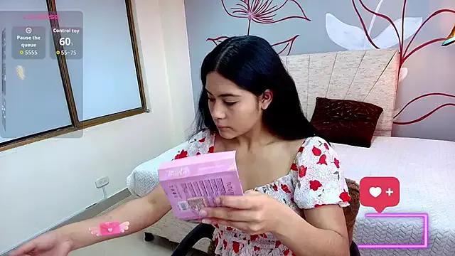 Honey_Love__ from StripChat is Freechat