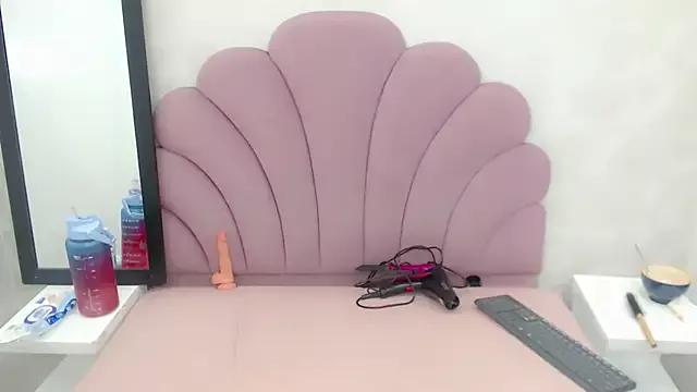 Check out our webcam shows gallery and message on a personal level with our sweet squirt cams hosts, showing off their natural physiques and sex toys.