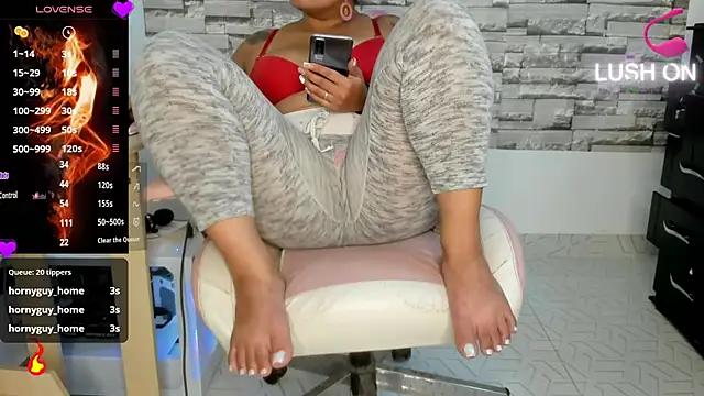 hot-timefun from StripChat is Freechat