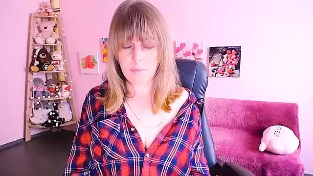 Check out our webcam shows gallery and message on a personal level with our sweet squirt cams hosts, showing off their natural physiques and sex toys.