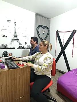 Check out our webcam shows gallery and message on a personal level with our sweet squirt cams hosts, showing off their natural physiques and sex toys.