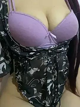 Hottest-Angel from StripChat is Freechat