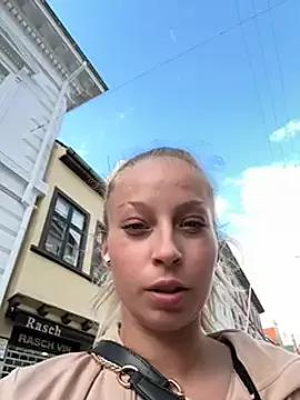 Hr_Fru_Olsen from StripChat is Freechat