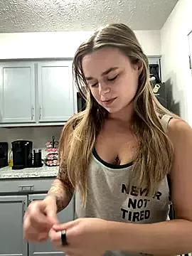 hurricanehayley777 from StripChat is Freechat