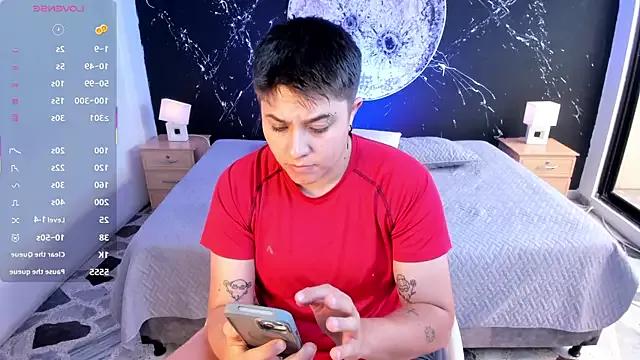 Check out our webcam shows gallery and message on a personal level with our sweet squirt cams hosts, showing off their natural physiques and sex toys.
