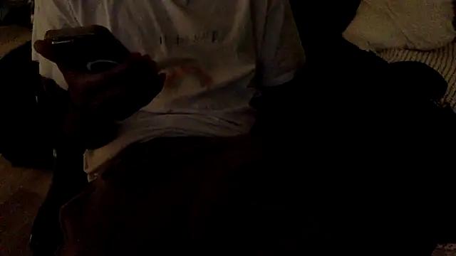 ilovemyleshigh from StripChat is Freechat