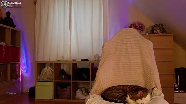 Check out our webcam shows gallery and message on a personal level with our sweet squirt cams hosts, showing off their natural physiques and sex toys.