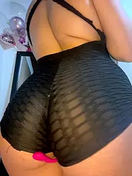 Im_Johanna from StripChat is Freechat