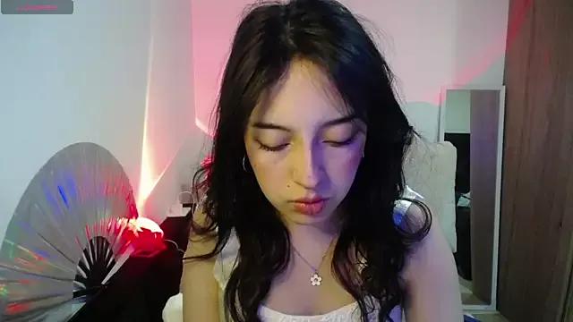 Check out our webcam shows gallery and message on a personal level with our sweet squirt cams hosts, showing off their natural physiques and sex toys.